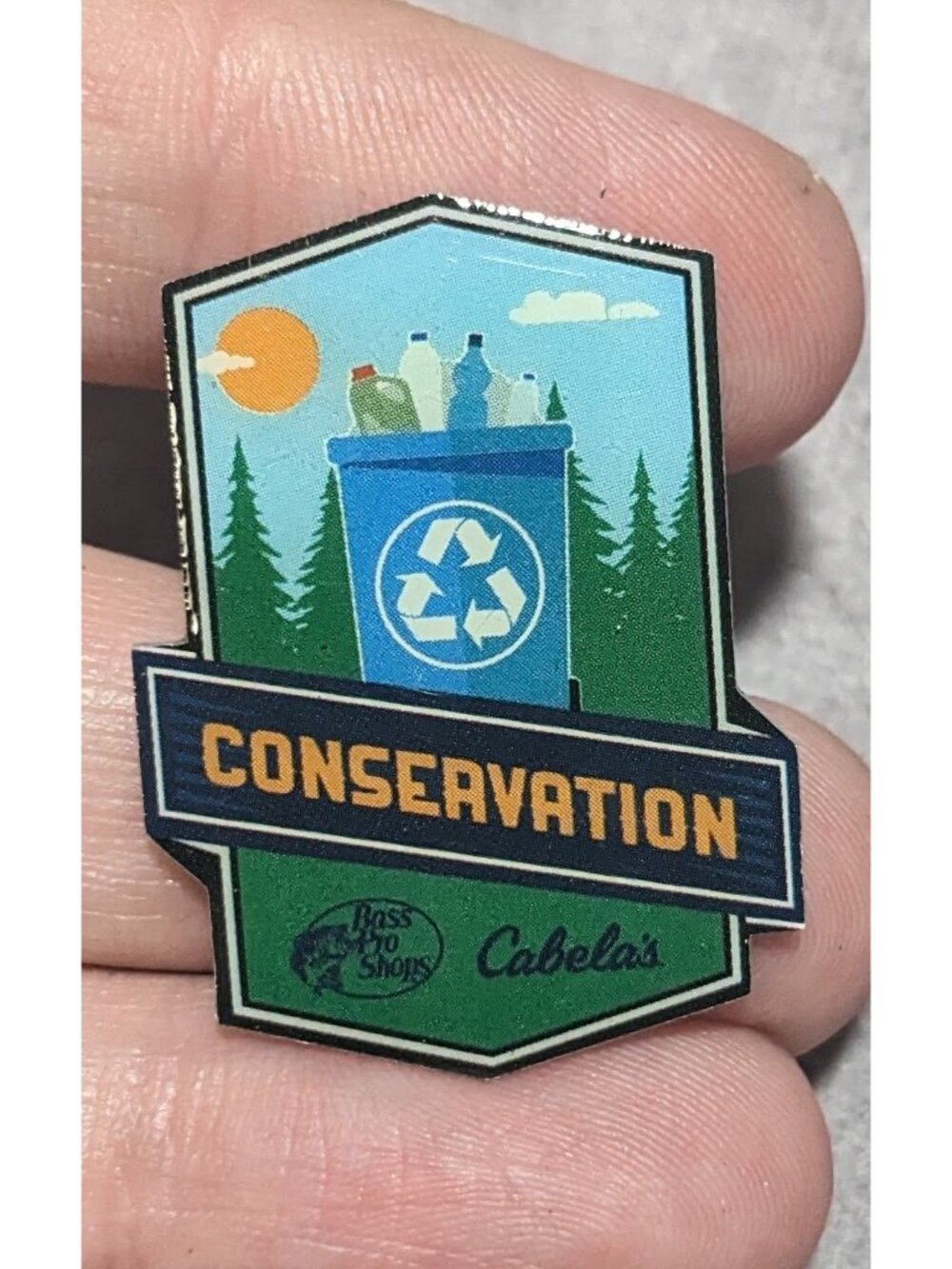 Outdoors Eco Conservation Cabela’s Bass Pro Shops Recycling Lapel Pin